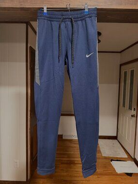 NWT Women's Nike Therma-Fit Showtime Pant- FD1646-427 (Small)
